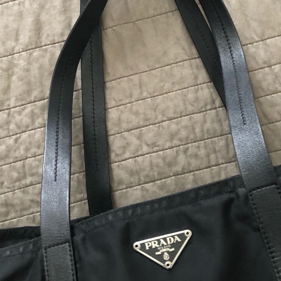 Prada Authentic L Tote - Picture 2 of 12